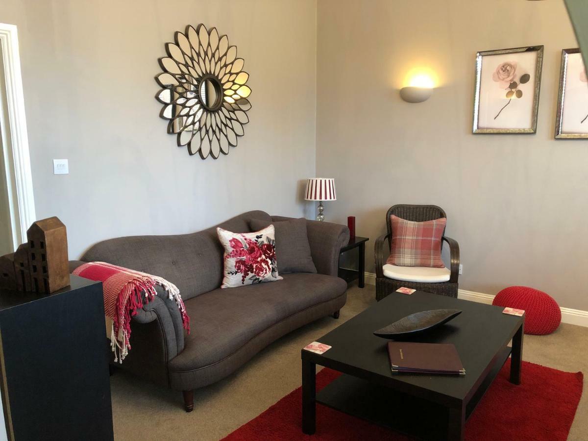 Number 10 Service Apartment - Danes Southampton Buitenkant foto