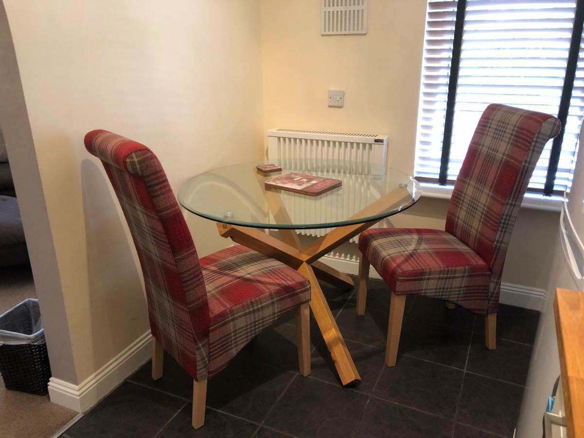 Number 10 Service Apartment - Danes Southampton Buitenkant foto